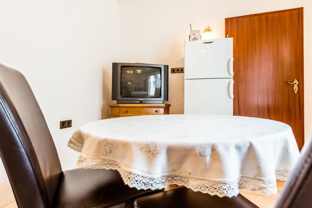 Ferienwohnung Koeln-Altstadt-Nord Room photo